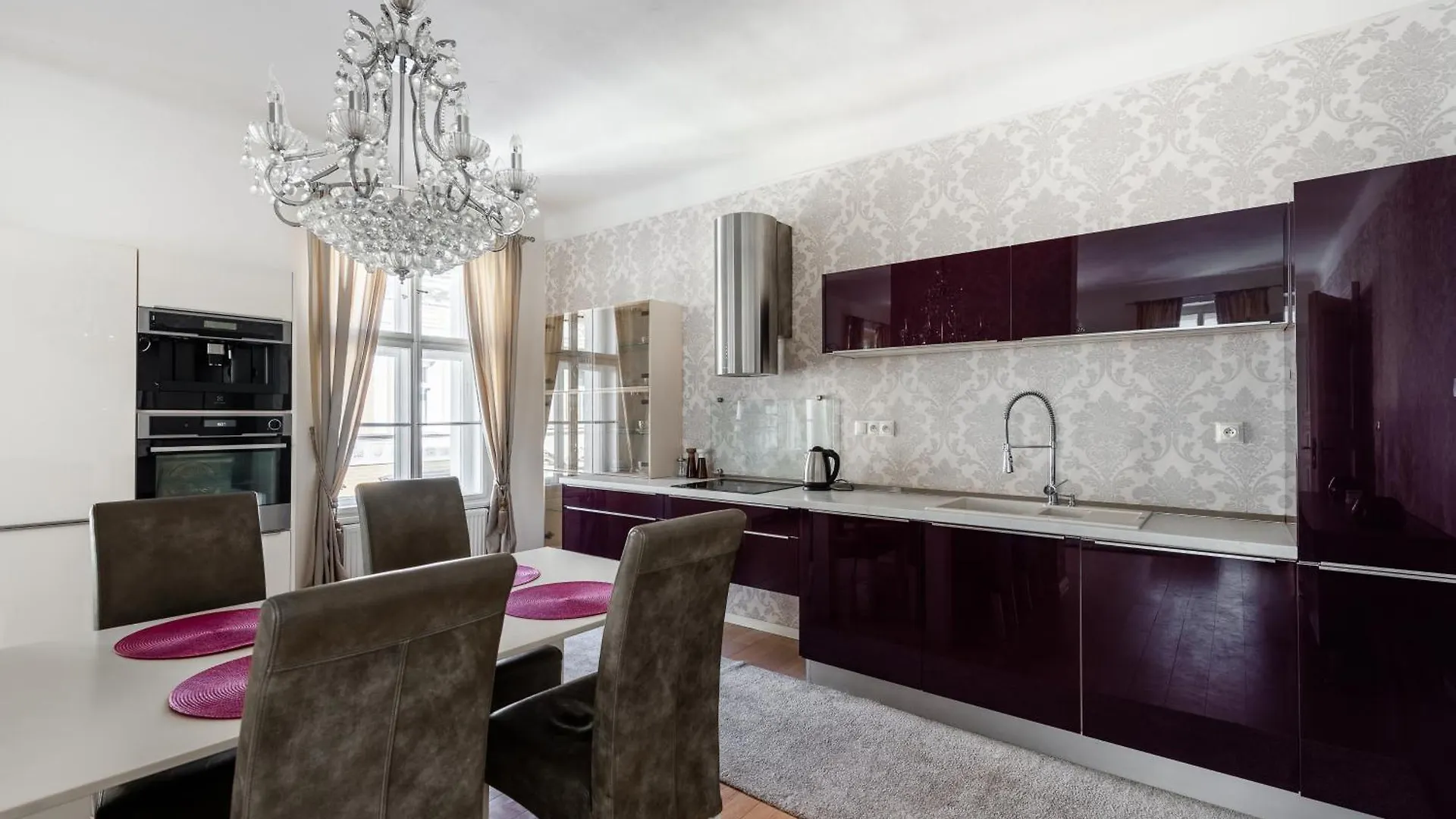 Royal Residence Vysehrad Prague Apartment